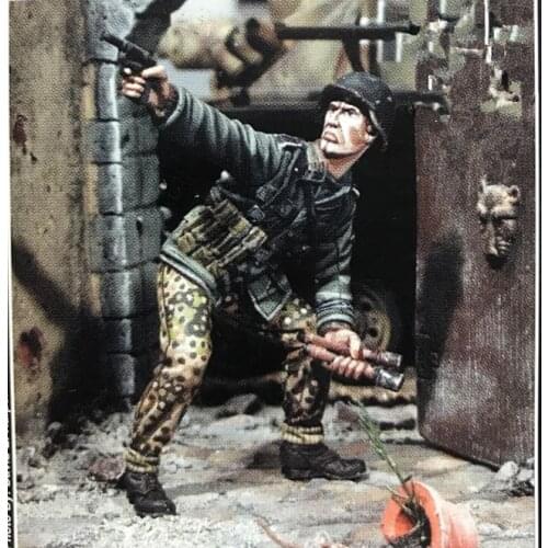 1/35 Resin Figure Model Kit Unassambled Unpainted 656