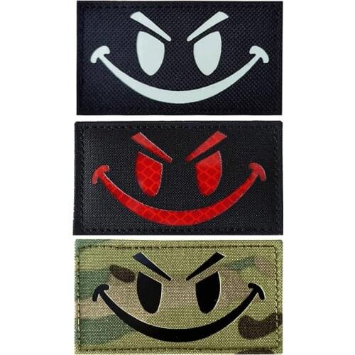1 Pc 3D Night Reflective Smiley Face Badge Outdoor Sports Night Recognition Chapter Army Fan Backpack Hat Jeans Sticker Stamp