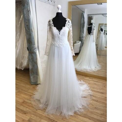 A Line Wedding Dress CY-0428-1 Vestidos Bridal Gowns V Neck Backless Long Sleeve Illusion Lace Bodice Tulle Skirt Appliques