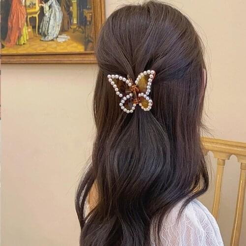 Korean Style Fashion Designer Femme Elegant Decoration Kawaii Acrylic Pearl Butterfly Hair Claw Clips Accessories For Women 2021