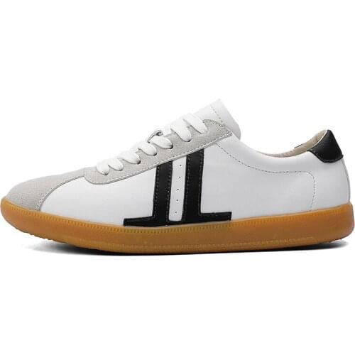 2021 Summer New Style Mens Lace-Up Casual Shoes Light and Soft Outdoor Loafers Fashion Cortex Breathable Classic Low Top —White