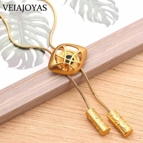 Avengers Infinity War Doctor Strange Necklace Gold Color Eye of Agamotto Pendant Necklaces Gift Charm Jewelry Cosplay Accessory