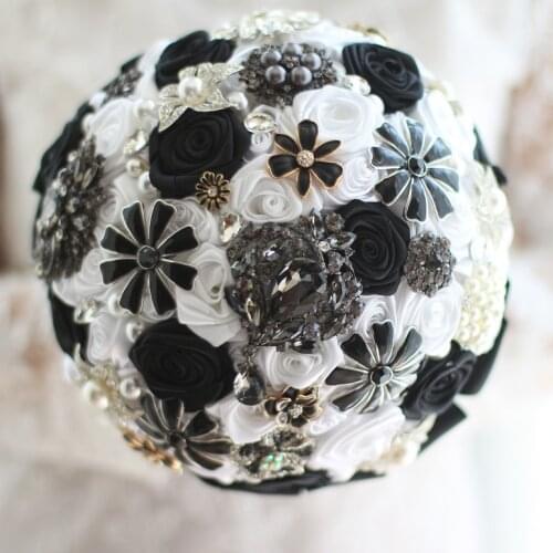 Black & White Wedding Bouquet Custom Bridal roses bouquet brides crystal Brooch Bouquet Wedding floral decoration