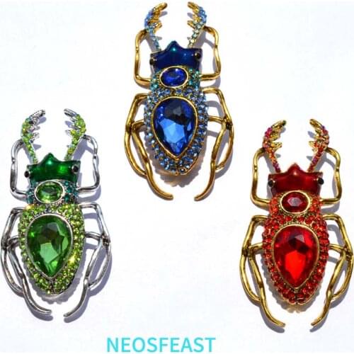 Elegant Crystal Insect Brooches for Women Rhinestone Pin Mix Color Ladies Party Gifts Dress Garments Accessories Fashion Jewelry