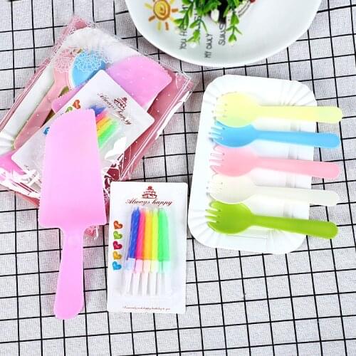 Color thickening Birthday Cake Knife And Fork Set With candle Plastic Disposable fruit Knife Fork Plate Set BakingCakeTableware