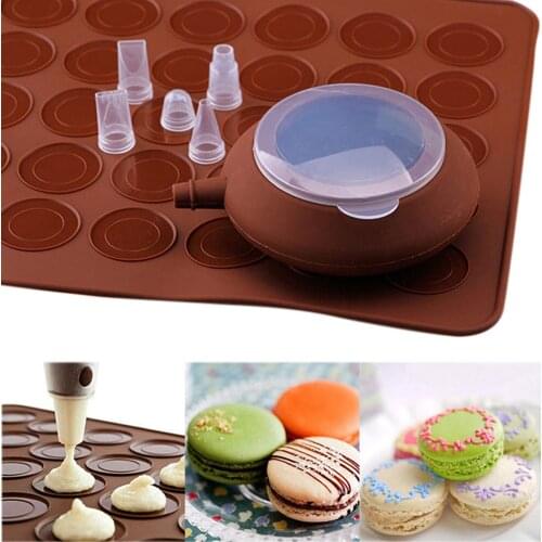 Macarons Silicone Mat Baking Mold Silicone Macaron Kit Pastry Baking Mat and Decorating Piping Pot 4pcs Nozzles