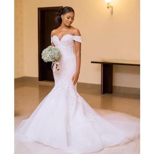 Elegant Off Shoulder Mermaid Wedding Dresses 2020 New Arrival Africa Women Vintage Sweep Train Lace Bridal Wedding Gowns