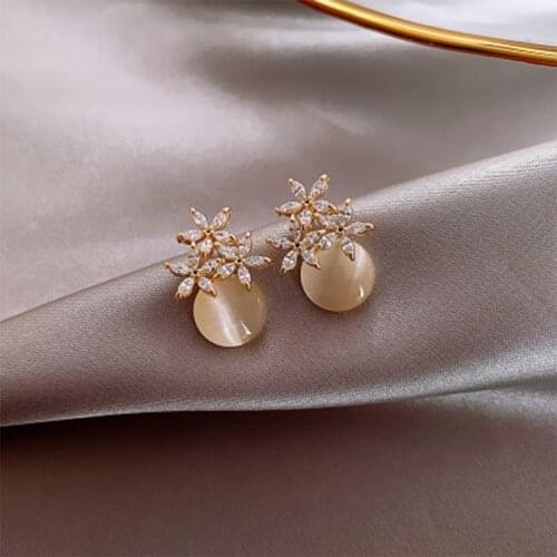 Cute and exquisite Rhinestone-studded opal earrings transparent petal earrings feminine charm anti-allergic jewelry accessories