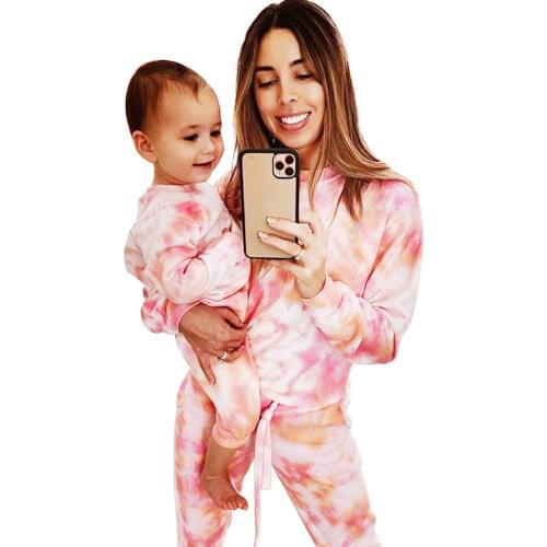 2020 New Women Kids Die-dye Printed Hoodies Sweatshirt Sets Mommy and Me Clothies Family Pajamas Set Long Sleeve Warm Suits