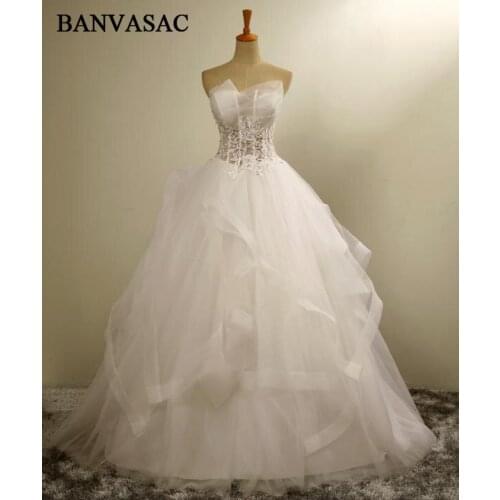 BANVASAC 2017 New Elegant Embroidery Strapless Wedding Dresses Sleeveless Satin See Through Lace Bridal Ball Gowns