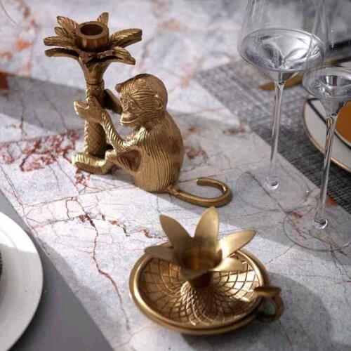 Creative Retro Brass Monkey Holding Coconut Tree Figurines Single Head Candle Holder Living Room Club Table Decor Accessories