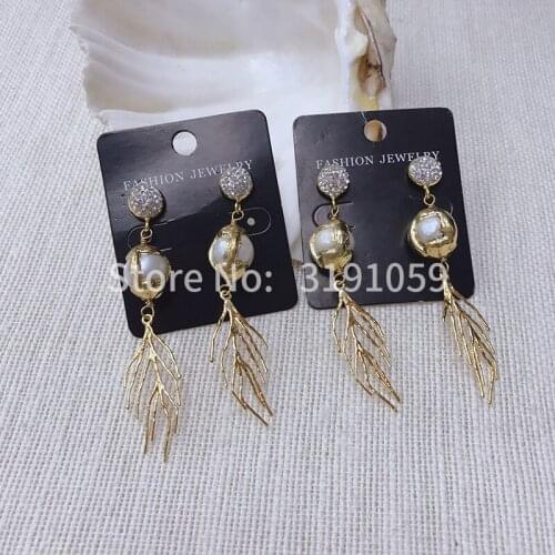 Pearl Leaf Dangle new style features an elegant eardrop with tassel earrings and pearls Earring