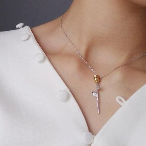 Leven Fancy Rose Necklace Flower Gold Women Short Chain Statement Necklace Women Jewelry Choker Gift For Girl Friend Lover