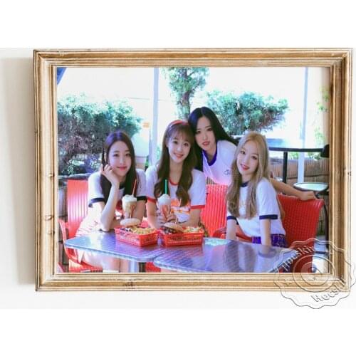 K-pop Music Female Group Loona yyxy Star Portrait Poster, Sweet Smile Pretty Girl Art Prints, Living Room Bedroom Home Decor
