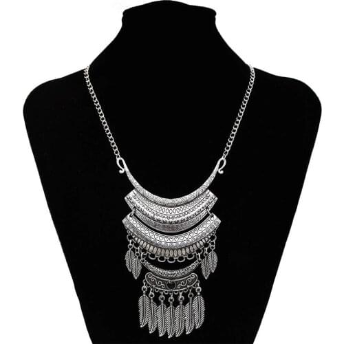 Gypsy Bohemian Beachy Chic Leaf Pendant Statement Necklaces for Women Black Stone Neckalce Tribal Ethnic Turkish Jewelry