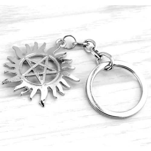ZXMJ Supernatural Keychain Dean Sun Pendant Pentagram Key Chain Holder Ring Unisex Pentagram Metal Sun flower Keychains llaveros