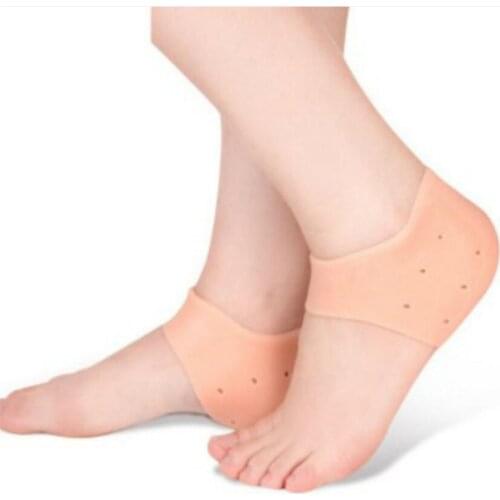 2Pcs New Heel Cushion Silicone Feet Care Socks Moisturizing Gel Heel Thin Socks with Hole Cracked Foot Care Insole Protectors