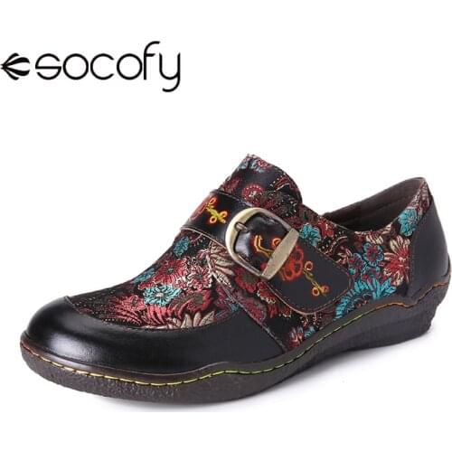 SOCOFY Retro Embroidery Stitching Flower Leather Embossed Plum Blossom Buckle Slip On Flat Shoes Women Shoes Botas Mujer 2020