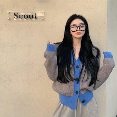 Womens Knitted Cardigan Loose Lazy Autumn And Winter 2021 New Short V-Neck Stitching Contrast Long Sleeve Sweater Jacket y1516