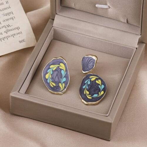 Korean new geometric asymmetry contracted art abstract doodle ear nail, the earring of temperamental woman