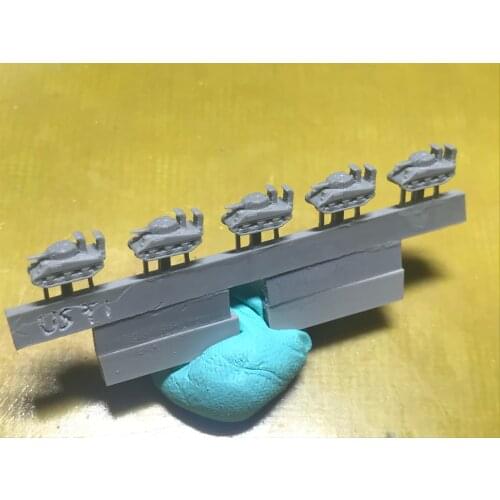 Military model resin parts 1/700 World War II American armored fighting vehicle tank M4 UST1 M4A3 M8 UST3 M3 UST4UST2 5pcs/set