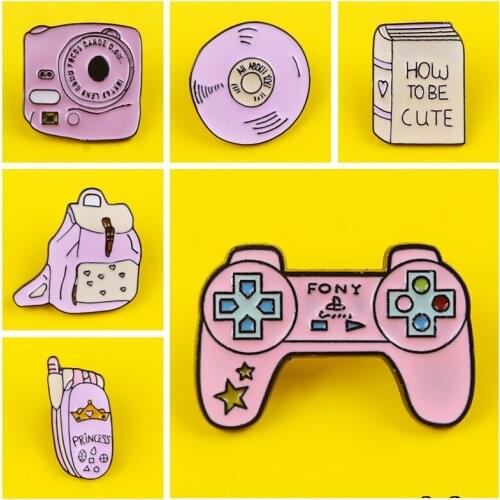 Retro Game Gamepad Brooch Pins Cartoon Enamel Brooch Pin Jewelry Brooches Denim Collar Badge On Clothes Lapel Pins Friend Gift