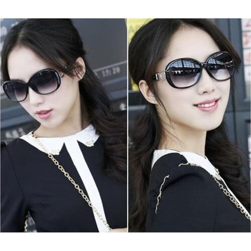 Dustproof women fashion sunglasses Luxury Brand Designer Motorcycle Protective Glasses Driver Sun glasses Eye Wear Oculos de Sol