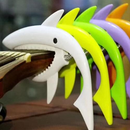 1Pcs Guitar / Ukulele Plastic Shark Capo Fit For Acoustic Electric Guitar Accessories Random Color