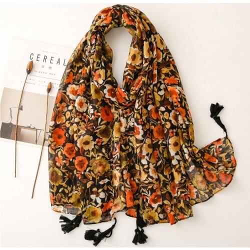 2021 New Ombre Flower Print Tassel Scarf Shawls Soft Floral Pattern Head Hijab Wrap Free Shipping