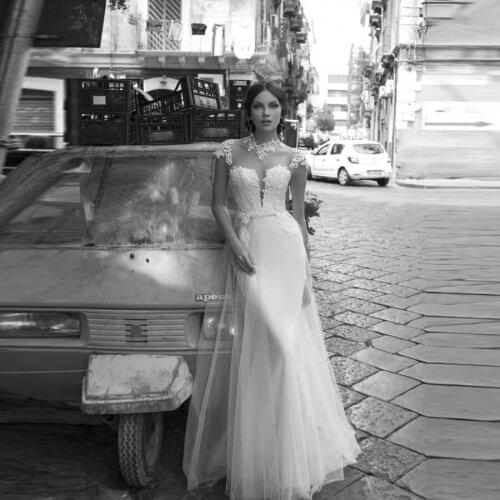 High Neck Mermaid Wedding Dresses Applique Lace Crystal Beads With Cap Sleeves Sweep Train Bridal Gowns robe mariage