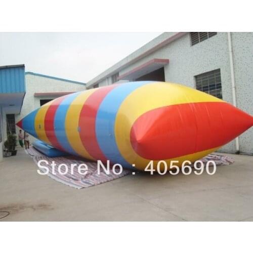 Water sports the catapult blob water pillow