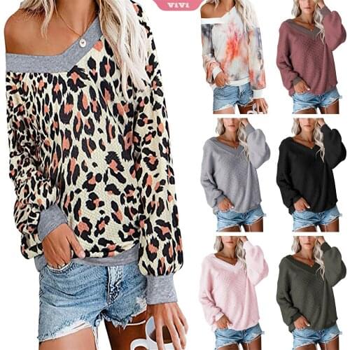 2021 New Womens Long-sleeved T-shirt Solid Color Printing V-neck Pullover Blouse Autumn Loose Bottoming Shirt