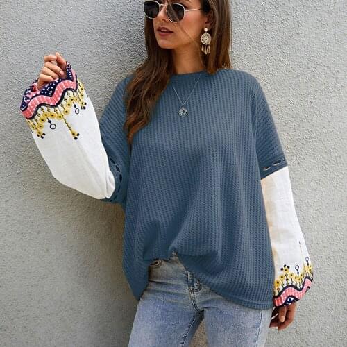 Autumn And Winter Womens Bat Sleeve Sweater Ethnic Floral Embroidery Stitching Knitted Top Sexy Drop Shoulder Loose Pullover