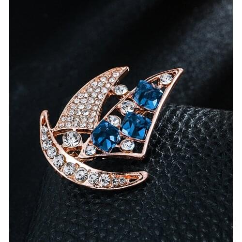 1Pcs Sailboat Brooch Sailing Lapel Pin Rhinestone Casual Office Brooch Brooch Coat Shirt Collar Pin Clothing Accessories Gifts