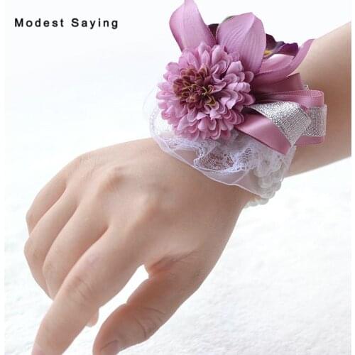 2 Colors Purple Artificial Daisy Pearls Wedding Wrist Corsages 2017 with Pearls Bridesmaid Flowers Wedding Party Decoration