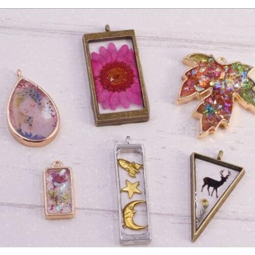 50Pcs Assorted Geometric Hollow Frame Trays Open Bezel Pendant Resin Molds DIY Pressed Flower Frame Jewelry Findings