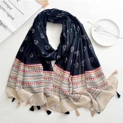 2021 Brand Designer Women Voile Scarf Aztec Lovely Floral Viscose Spring Autumn Shawl Wrap Hijab Lady Pashmina Foulard 180*90Cm