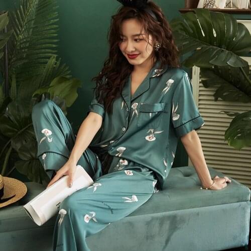 Summer Womens Pajamas Set Fashion Luxury Style Cartoon Pattern Short Sleeve Pants Sleepwear Silk Like Home Clothes Nightwear