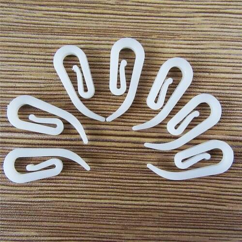 100pcs/pack Plastic 6 Shape Curtain Hooks Window Hanger Curtain Poles Tracks Accessories
