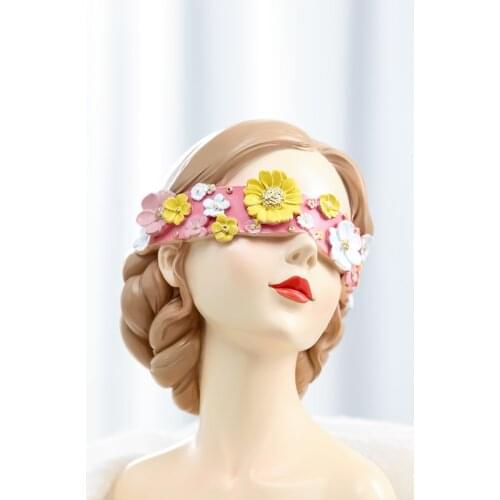 European Resin Statues Beauty Woman Ornaments Wedding Gifts Crafts Home Livingroom Table Sculpture Cafe Accessories Decoration