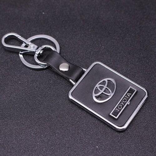 Long chain metal styling car keychain for Toyota logo leather pendant key rings Couple fashion gift keyring 4s auto Accessories