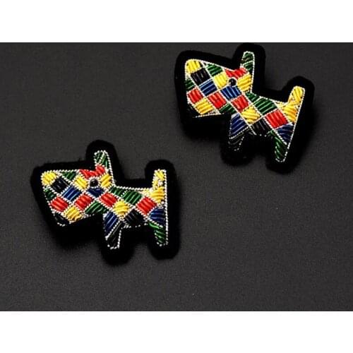 Hand-Embroidered Indian Silk Cartoon Color Puppy Pin Female Accessories Cute Pin Decoration Badge For Mens Wear