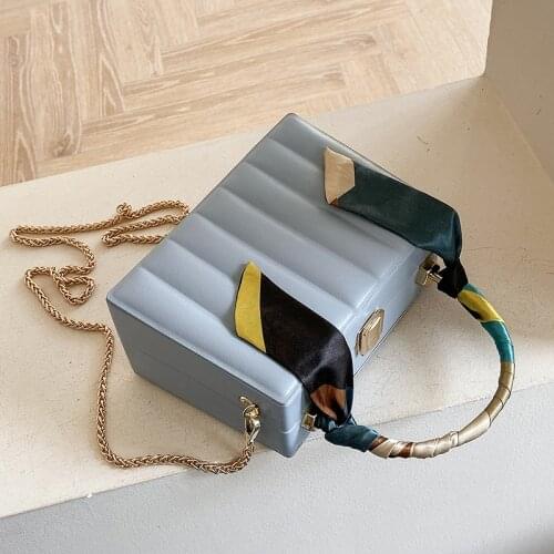 Fashion Scarves Chain Purses Handbags Women Crossbody Shoulder Bags 2021 New Ladies Totes Luxury Brand Designer Messenger Bags