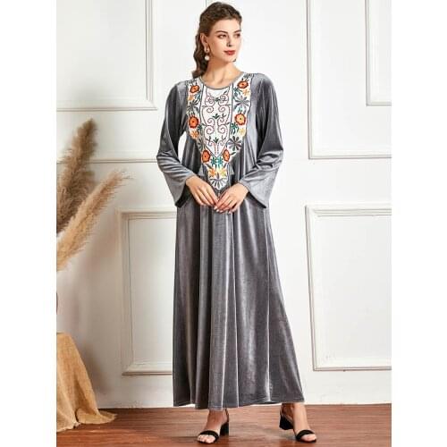 Muslim Dress Women Muslim Fashion Long Dresses Gray Velvet Flowers Embroidery Long-sleeved Abaya Turkey Arabia Abaya Dubai
