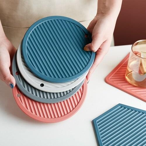 2020 Kitchen Dishes Silicone Placemat Hot Stand Table Mat Bowl Mat Coaster Home Christmas Wedding Table Decoration Accessories