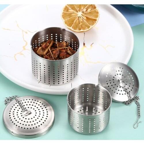 304 Stainless Steel Halogen Basket Basket with Long Chain Handle Spices And Seasonings Box Tea leaking Strainer Kitchen Tool