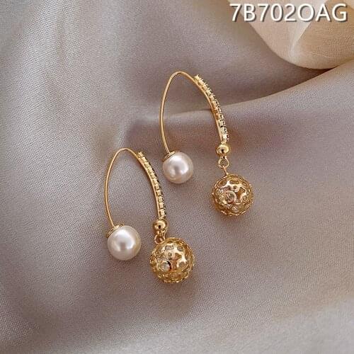 Elegant Hollow Out Spherical Dangle Earrings for Women Fashion Korean Trendy Sweet Pearl Jewelry Female Delicate Drop Earrings