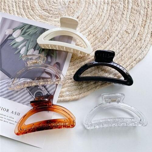 Fashion Simple Acrylic Large Size Claw Clip Women Vintage Hollow Sectored Hair Claw Hair Clamps Claw Clip Crab Hair Accessories