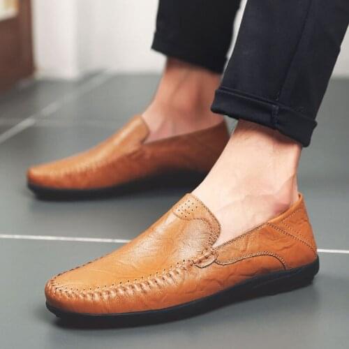 Outdoor comfortable Men Shoes Moccasins Loafers Man Leather Shoe Fashion Masculino Classic Handmade Slip On Driving Casual Shoes