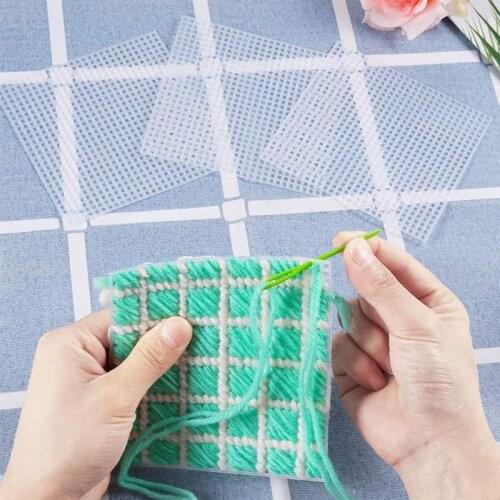 30pcs 8x8cm Square Mesh Plastic Canvas Sheets Cross Stitch Sewing for DIY Embroidery Acrylic Yarn Crafting Knit Crochet Projects